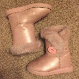 Toddler Girl Size 6 Pale Pink Boots
